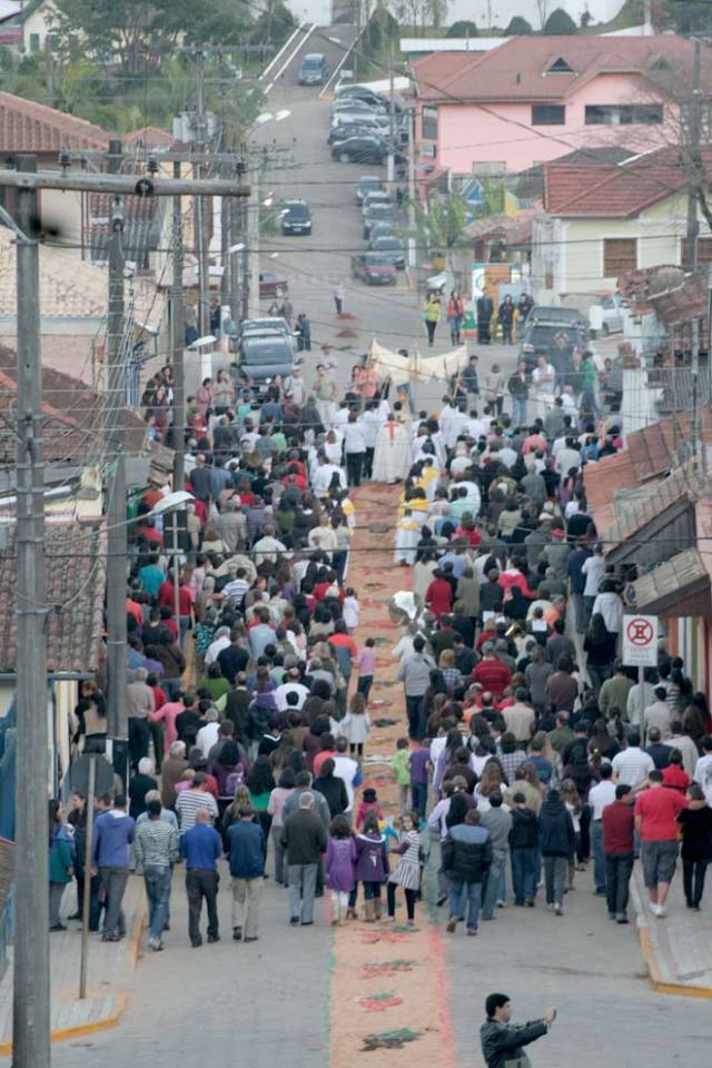 Corpus Christi em Gonçalves (MG) - Foto: Aman Morbeck